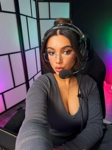 Julia Bayonetta OnlyFans ilmainen 18