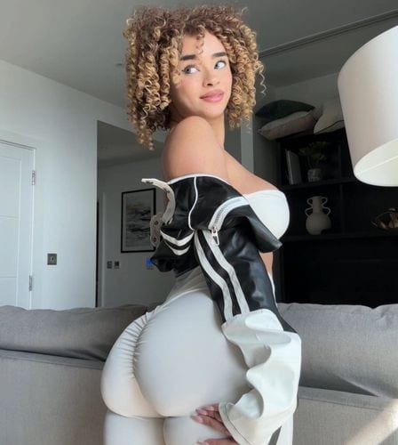 Kiara Peachy OnlyFans ilmainen 8